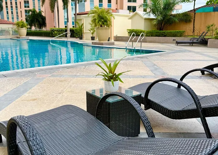 Mckinley Hill Bgc 1br Pool, Gym, Sauna Sleeps 3 Apartamento *