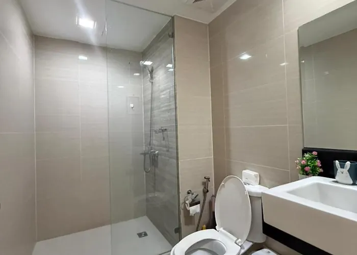 Mckinley Hill Bgc 1br Pool, Gym, Sauna Sleeps 3