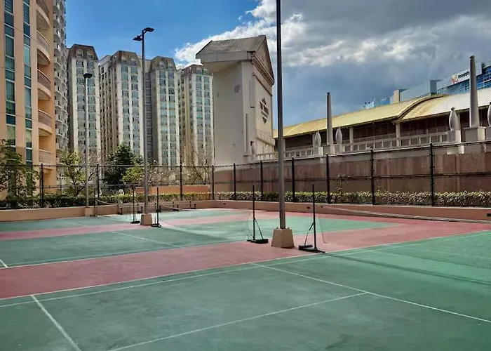 Apartamento Mckinley Hill Bgc 1br Pool, Gym, Sauna Sleeps 3 Manila