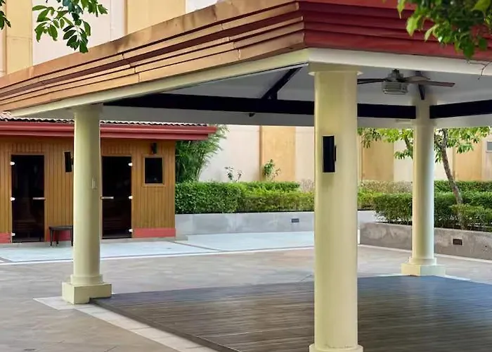 Mckinley Hill Bgc 1br Pool, Gym, Sauna Sleeps 3 Manila